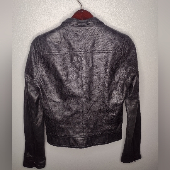 Jacket - Picture 5 of 7